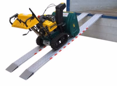 Longueur de rampe 1.50m – Hauteur à franchir de 450mm – charge max par paire 2355kg pour empattement 1000mm – Vendue à l&rsquo;unité –