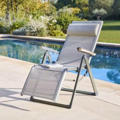 Fauteuil de jardin inclinable Decima vert olive & vert laurier 8 positions en aluminium et texaline – Hespéride