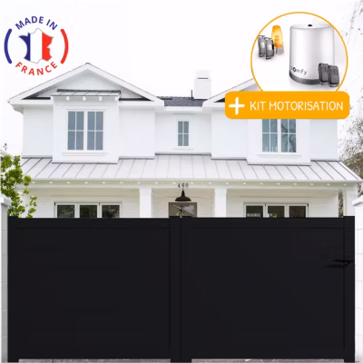 Portail aluminium coulissant plein en kit + Motorisation dimensions L.4000 (entre piliers) X H.1900 mm Noir (RAL 9005)