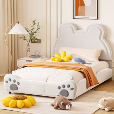 Lit 140×200 cm avec tête d&rsquo;ours tapissée velours blanc, cadre bois et métal pour chambre d&rsquo;enfant