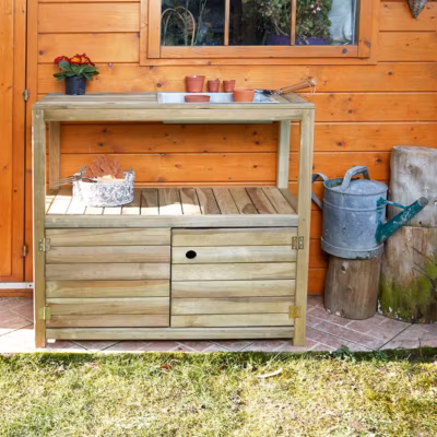 Table de rempotage Oeillet en bois
