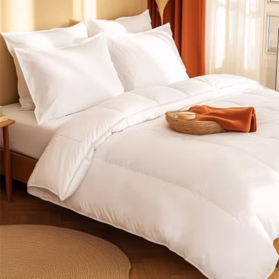 Couette d&rsquo;été en microfibre – Légère – 180 g/m²  140×200 cm COURCHEVEL LIGHT