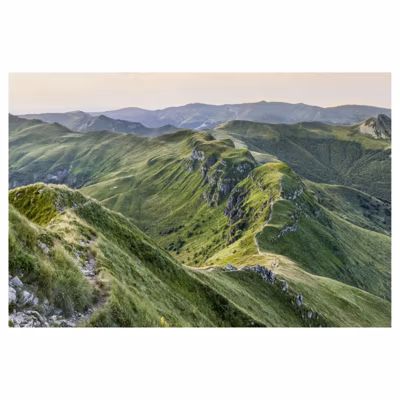 Brise vue imprimé BRECHE DE ROLAND, H.2 x L.3 m, 100% occultant, Made in France par Scenolia + kit de fixation offert